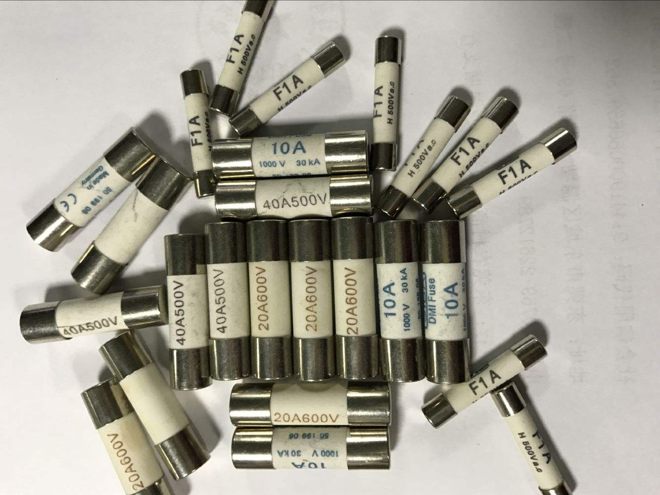 保險絲、熔斷器